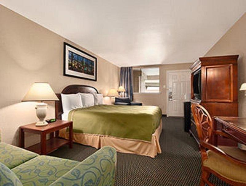 Travelodge By Wyndham New Orleans Harvey Hotel Exteriör bild